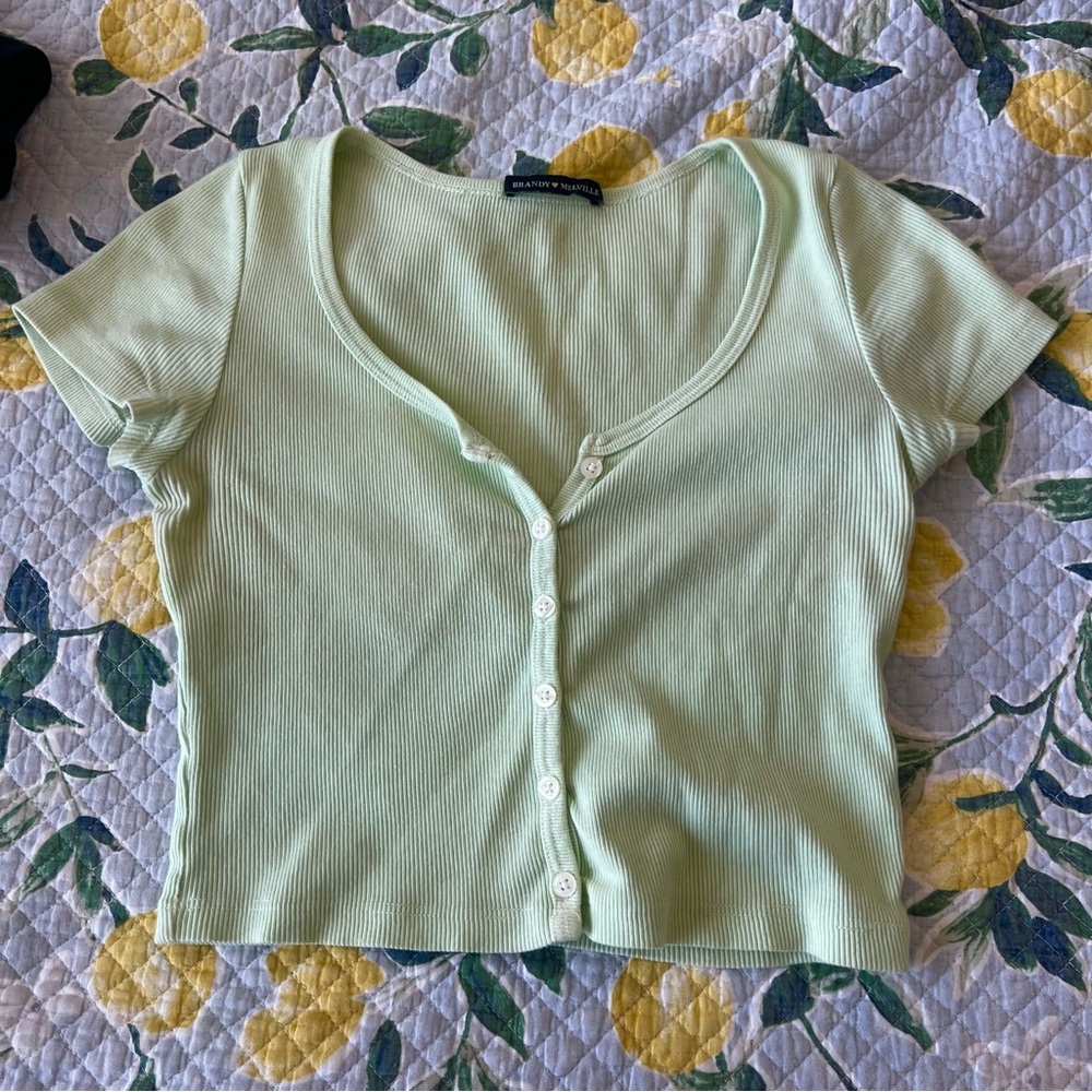 Brandy Melville zelly top💚